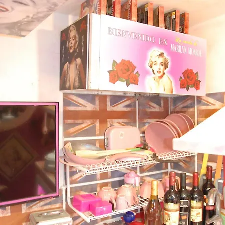 Guest house La Casita De Marilyn Airport &